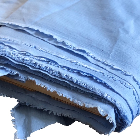 Lightweight Blue Grid Polyester Multi-Purpose Fabric 10 1/2 Yards by 59" wide - Picture 4 of 15